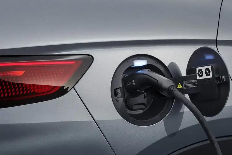 3865954 1.5 DM-i Comfort 5dr Auto