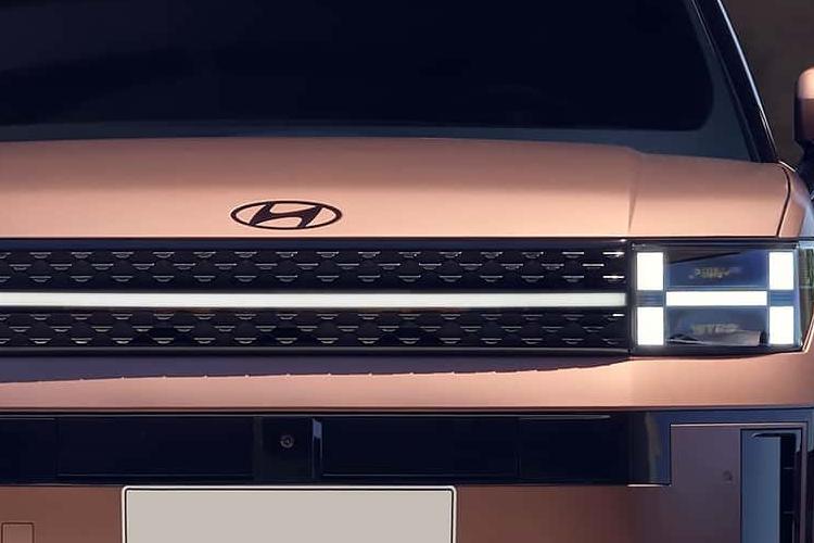 3989773 1.6 TGDi 239 Hybrid Premium 5dr Auto