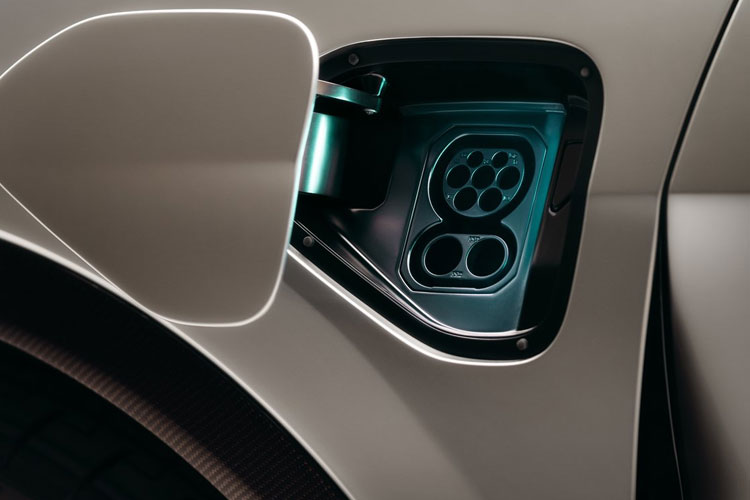 3978877 675kW 900 Sport 112kWh 5dr Auto