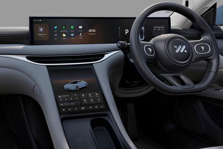 3976639 300kW Long Range 100kWh 5dr Auto