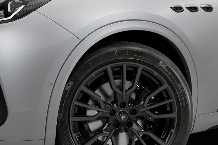 3850717 410kW Folgore 105kWh 5dr Auto