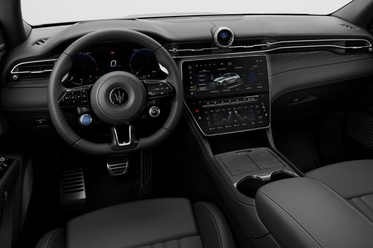 3152720 48V MHEV 330 Modena 5dr Auto