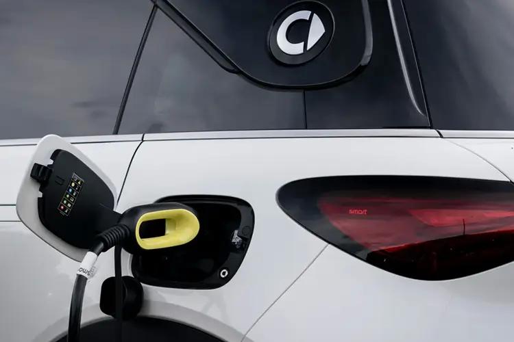 3559866 200kW Premium 66kWh 5dr Auto