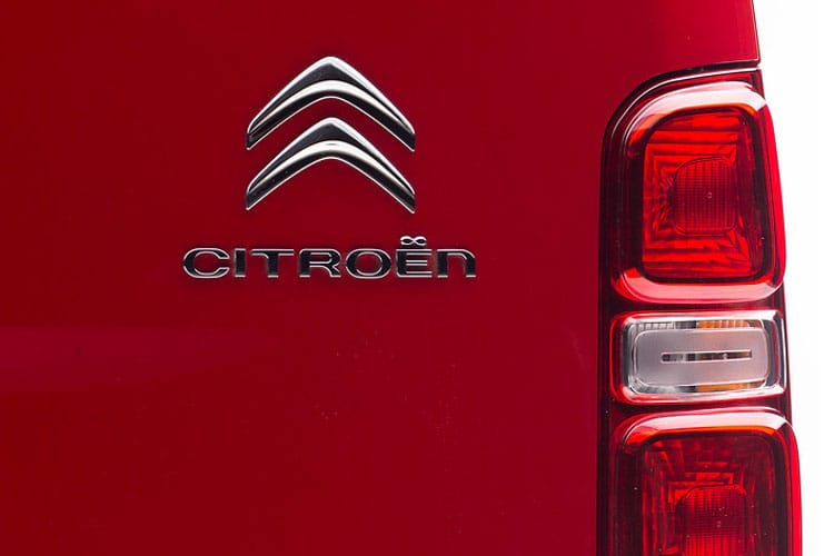 3854476 100kW 50kWh Van Enterprise Auto