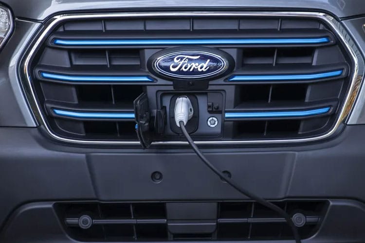 3924017 135kW 68kWh H2 Leader Van Auto [DAP]