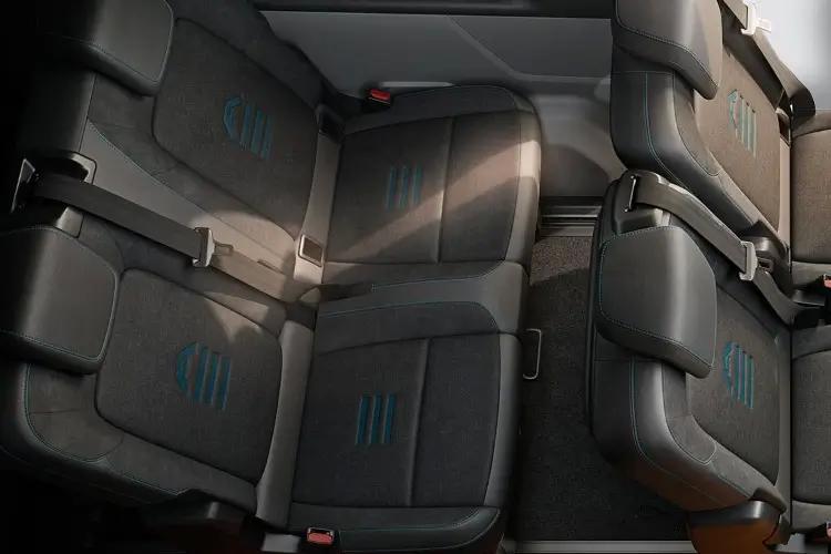 3844749 100kW 65kWh H1 Kombi Trend 9 Seater Auto